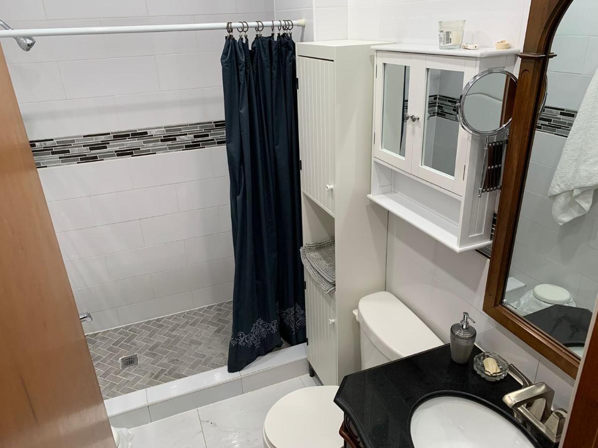 Chambres El Mediterraneo Rooms Μόντρεαλ Εξωτερικό φωτογραφία
