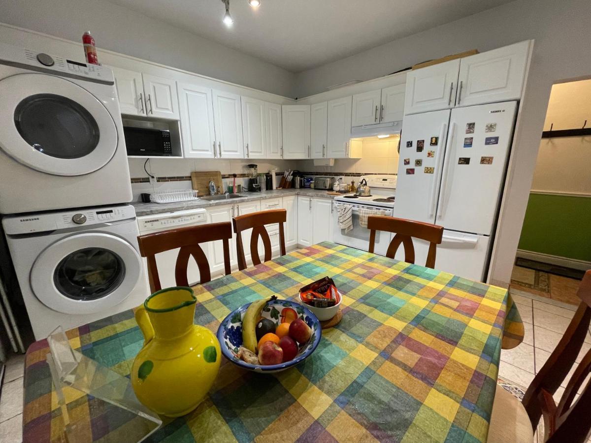 Chambres El Mediterraneo Rooms Μόντρεαλ Εξωτερικό φωτογραφία