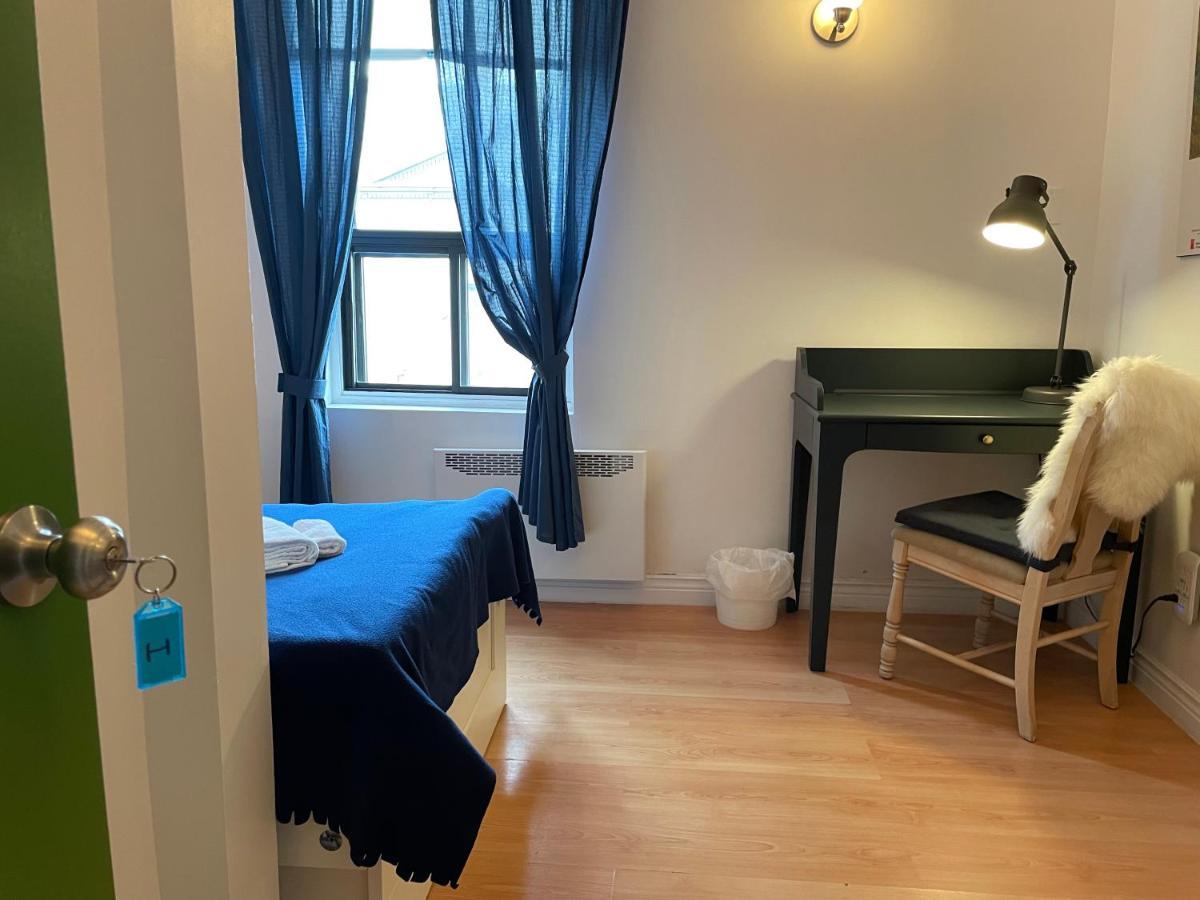 Chambres El Mediterraneo Rooms Μόντρεαλ Εξωτερικό φωτογραφία